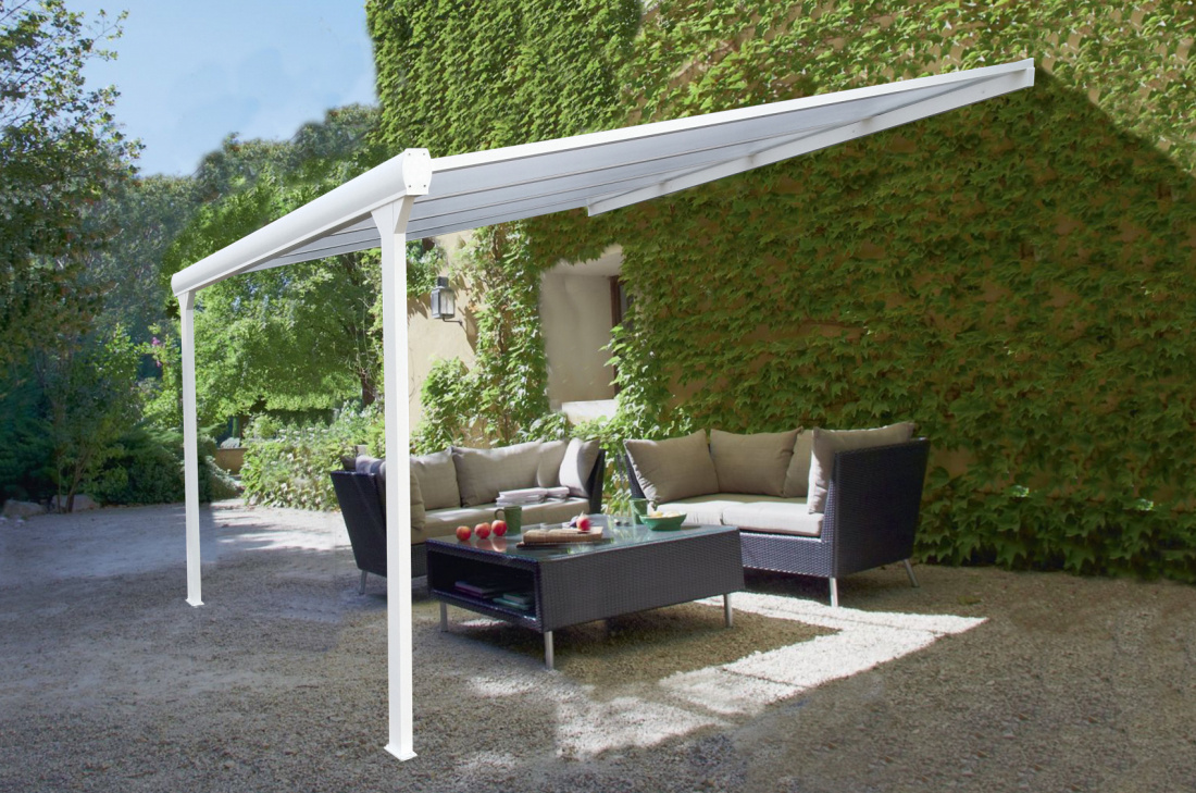 Pergola adoss&eacute;e en aluminium pour profiter de l'ext&eacute;rieur en toute s&eacute;r&eacute;nit&eacute;