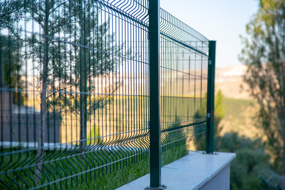 Le grillage vous offre une vue d&eacute;gag&eacute;e appr&eacute;ciable selon votre environnement