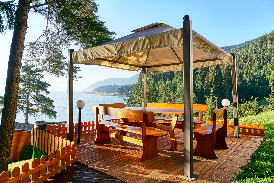 Pergola mod&egrave;le toile