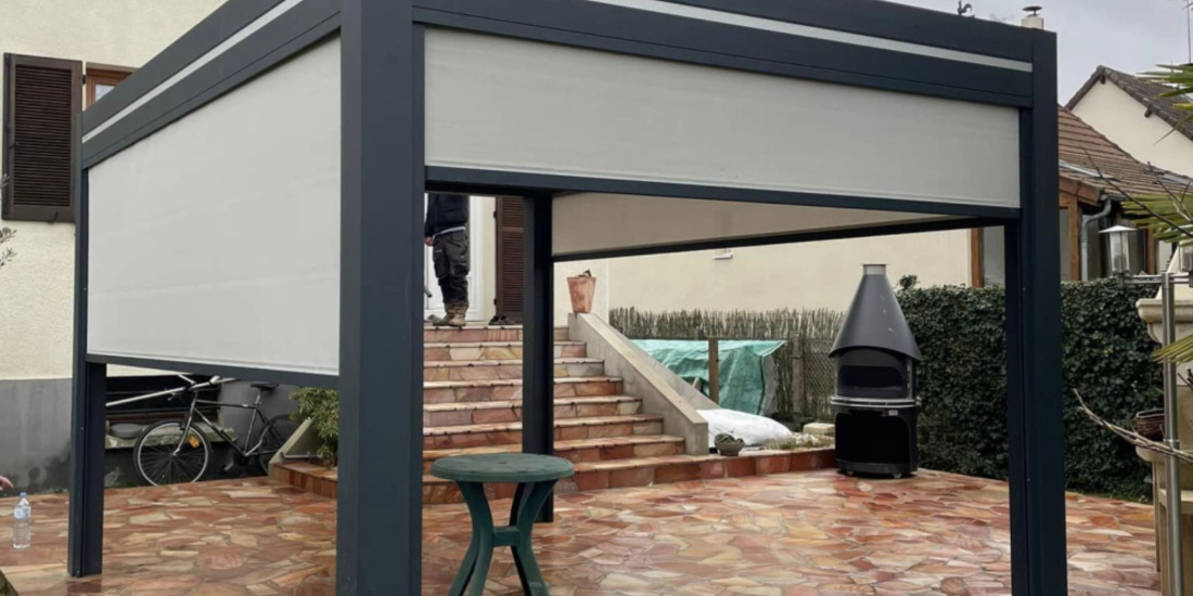 Une pergola autoport&eacute;e