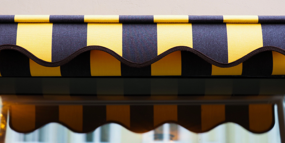 Les couleurs : un large choix d’options pour votre store banne