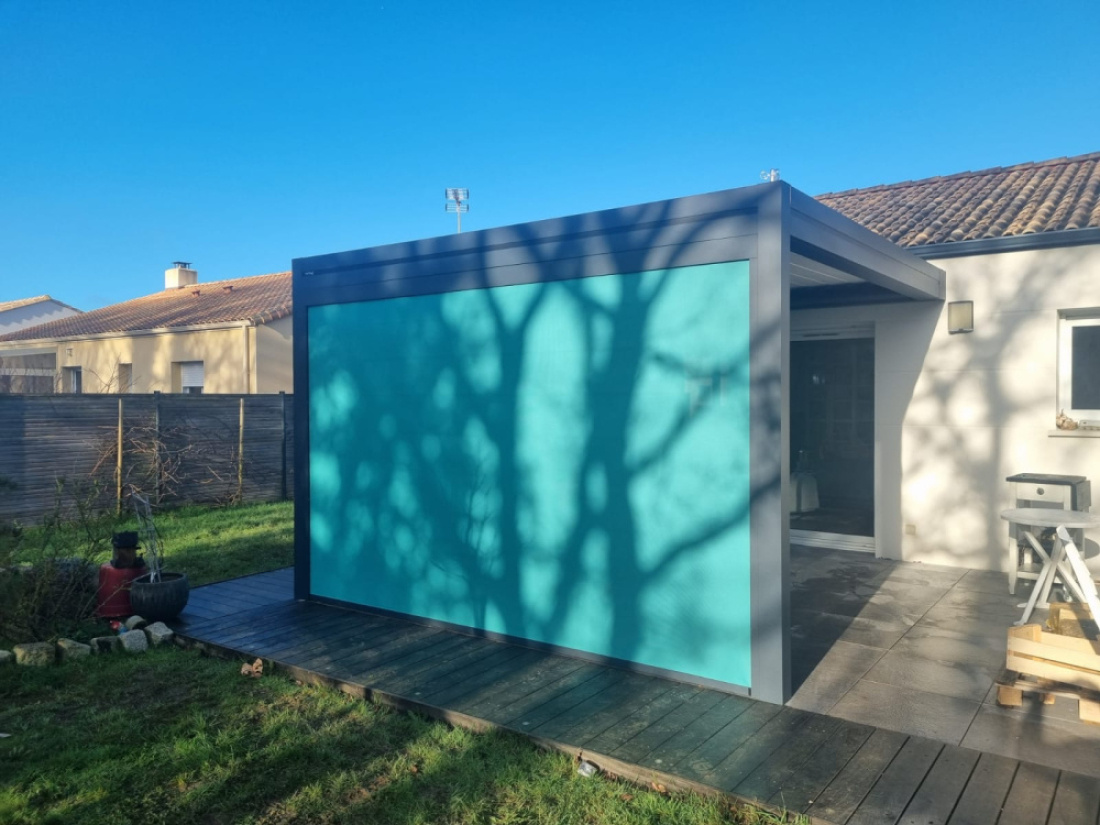Pergola ferm&eacute;e : les cl&eacute;s pour r&eacute;ussir votre projet
