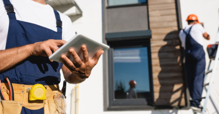 Comment fixer un store banne ?