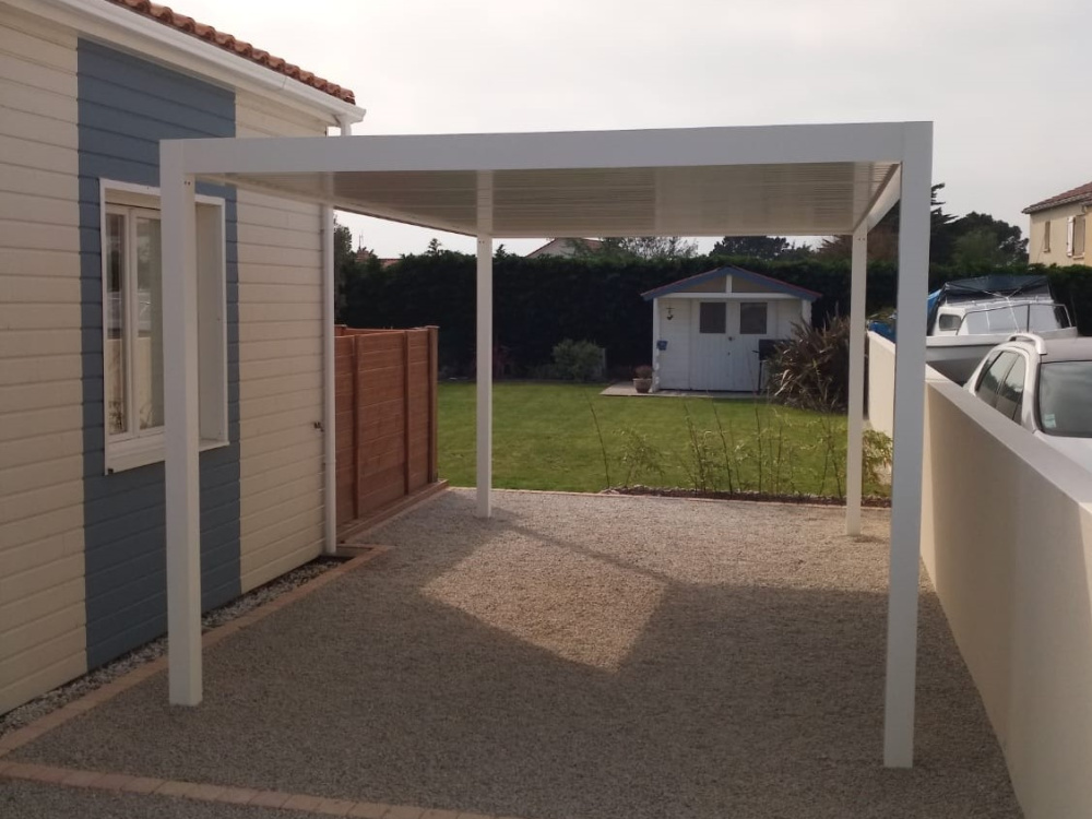 Carport en aluminium toit plat